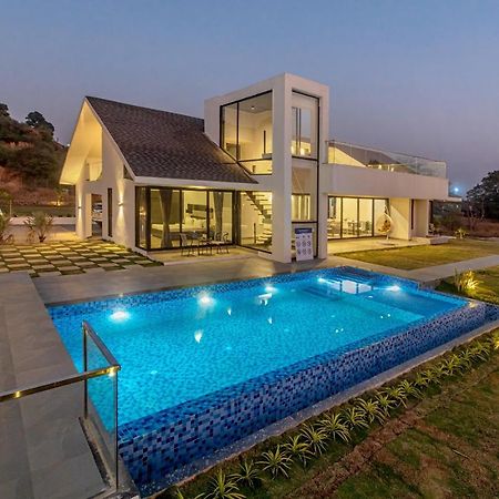 Saffronstays Stargazer, Karjat - Luxury Pool Villa With Lake View Exteriör bild