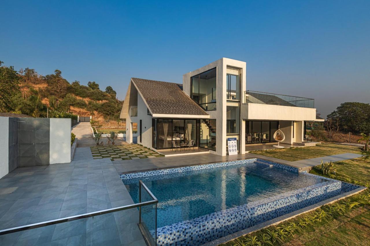 Saffronstays Stargazer, Karjat - Luxury Pool Villa With Lake View Exteriör bild